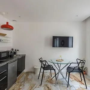 Appartement Renovated Studio On The Old Port, Marseille